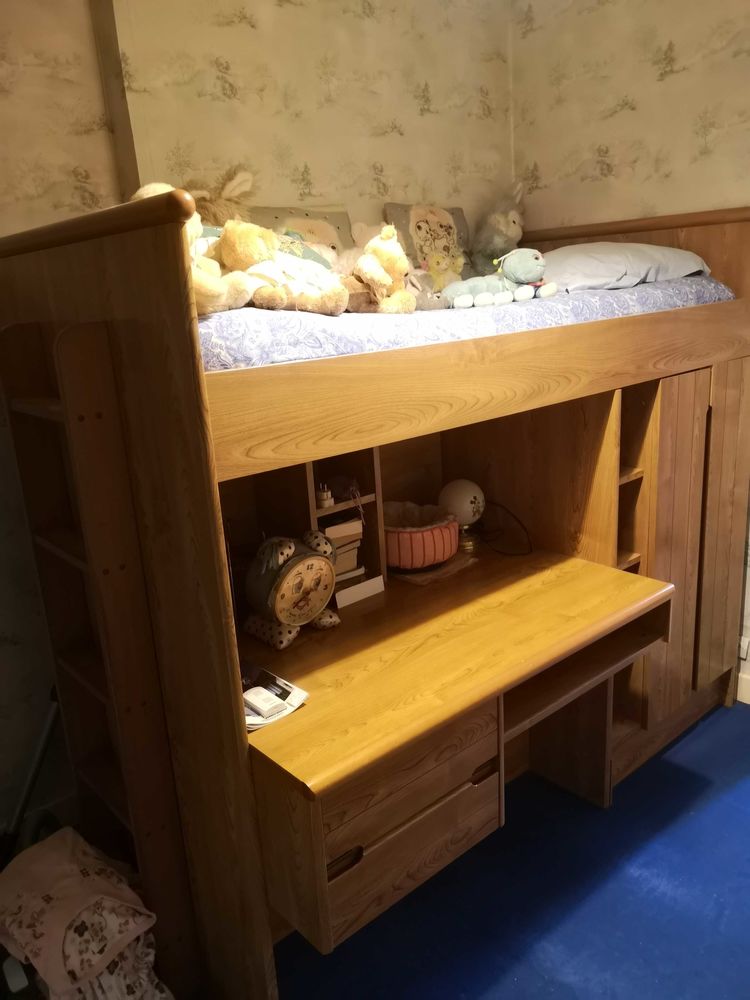 lit Gautier avec bureau et armoire hauteur 1m60 largeur 0m95 100 Goussainville (95)