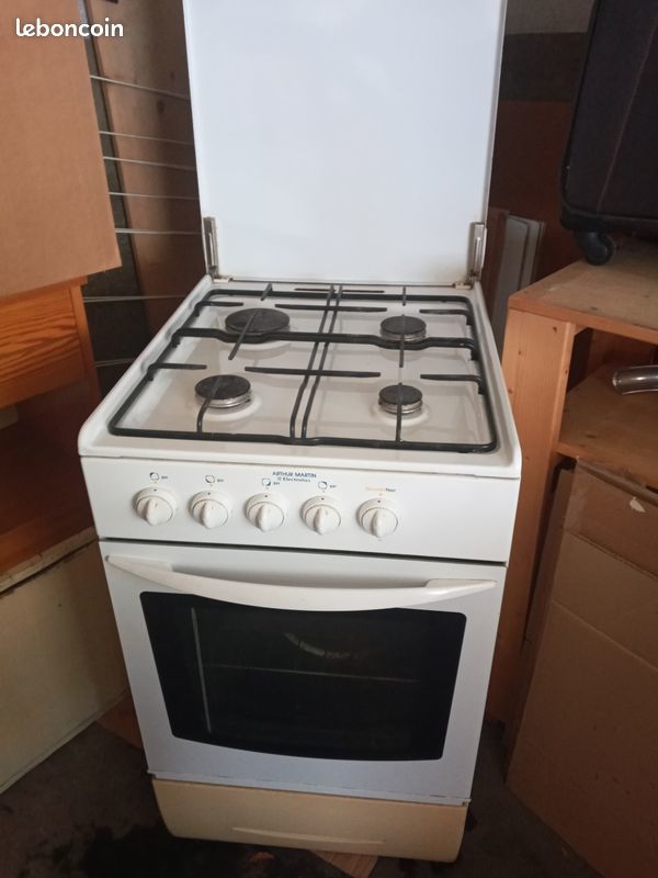 Gaziniere Arthur Martin 4 feux 25 Strasbourg (67)