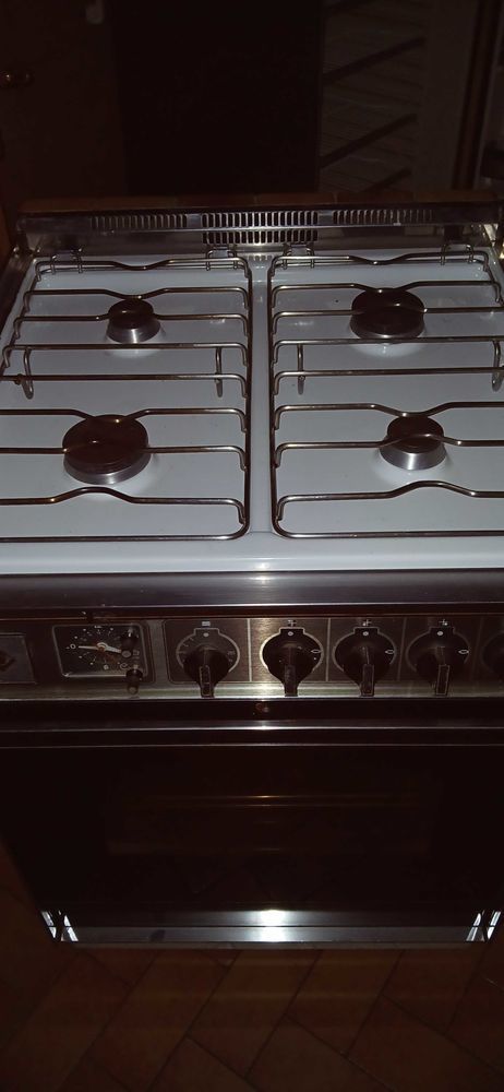 gazini�re/ four .Bon �tat. 50 Saint-�tienne (42)