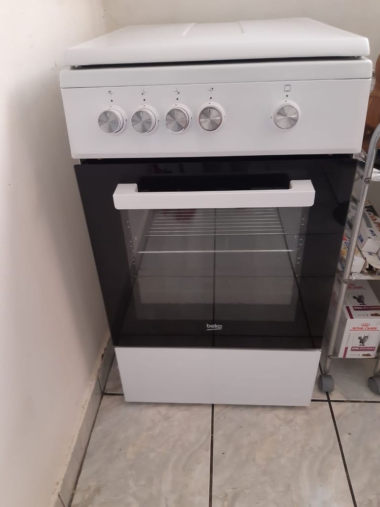 GAZINIERE tout au gaz BIKO ETAT NEUF / D�MENAGEMENT 150 Sainte-Marie (97)