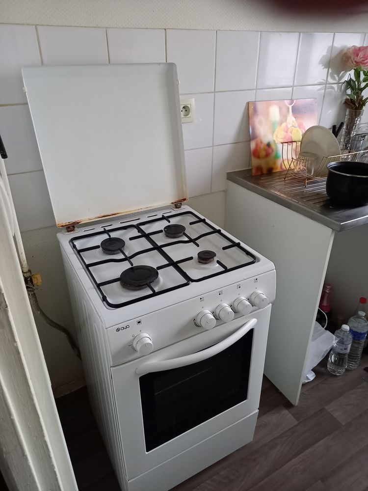 Gazini�re en tr�s bon �tat avec four inclus 65 Toulouse (31)