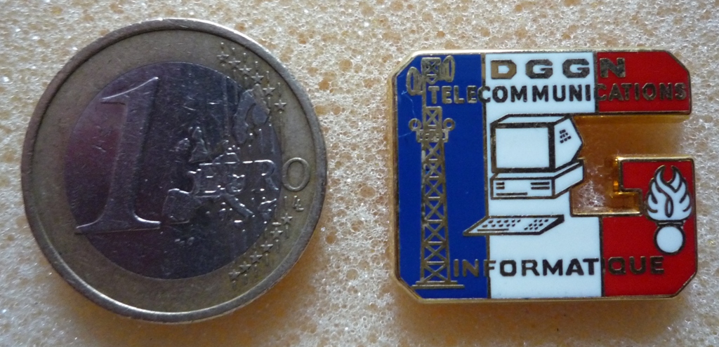 Pin's GENDARMERIE 2 Paris 13 (75)