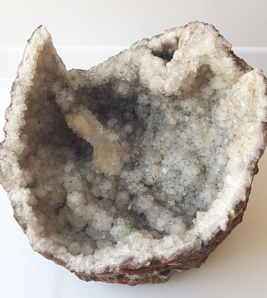 G�ode cristaux de quartz 30 cm 50 Grenoble (38)