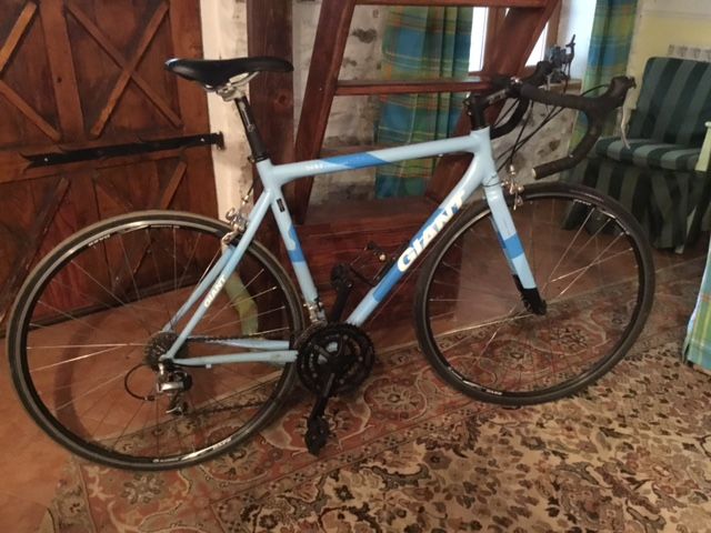 Giant Velos de Route 350 Saint-Beno�t (11)