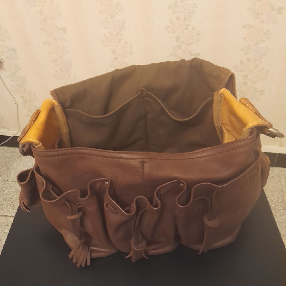 gibeci�re de chasse - tr�s bon �tat, cuir pleine fleur , 125 Bellegarde (30)