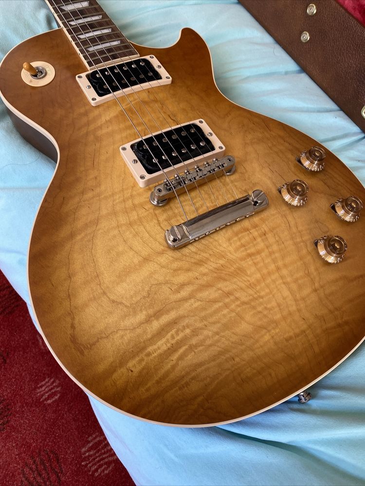 Gibson Les Paul Standard 2200 Saint-Magne (33)