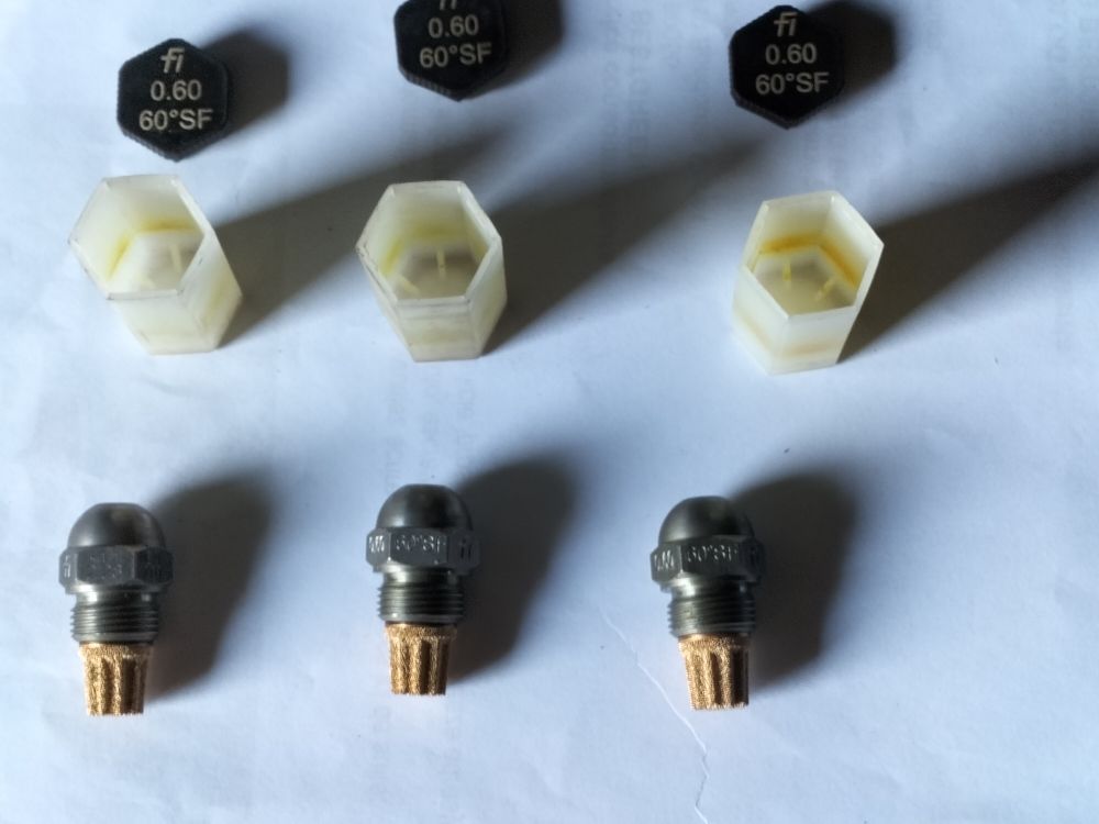 gicleur fioul neuf lots 25 Le Mont-Saint-Michel (50)