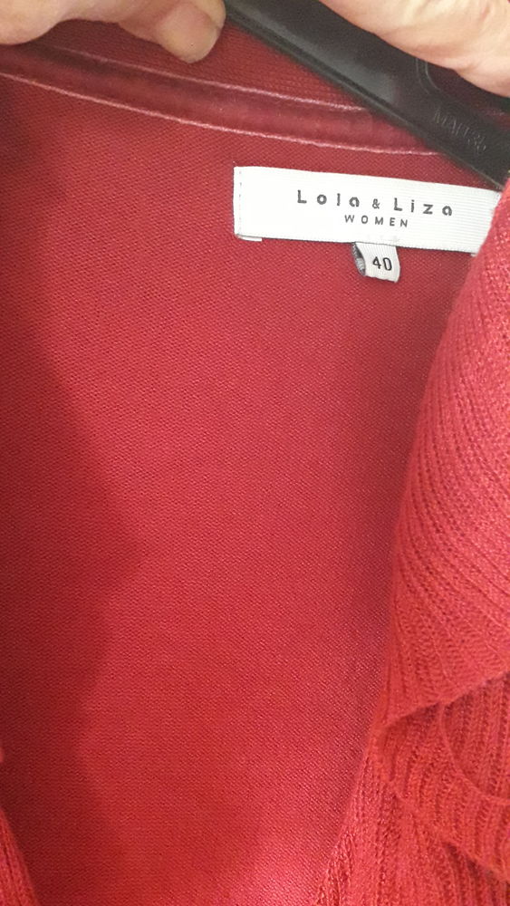 Gilet...avec volants 15 Le Cateau-Cambr�sis (59)