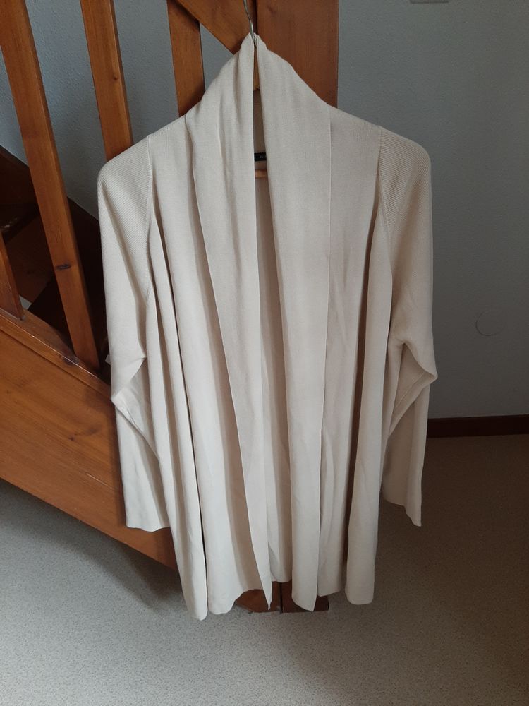 Gilet beige 8 Charlieu (42)