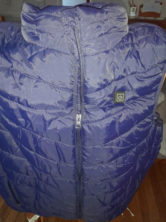 Gilet chauffant taille s.
Vendu sans la batterie 10 Presles-et-Boves (02)