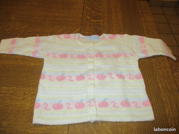 Gilet colori pastel avec motifs � pression sur le devant 2 0 M�rignies (59)