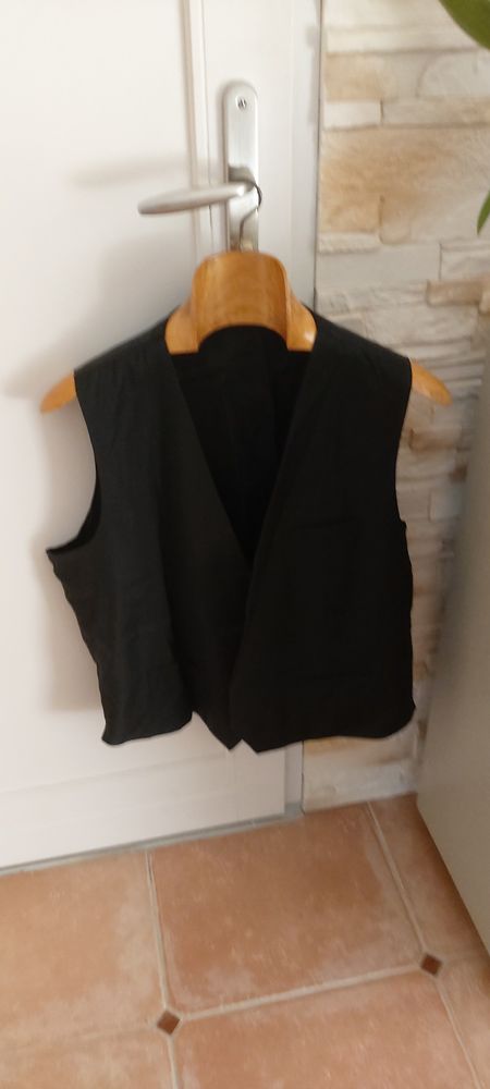 gilet de costume noir �t� 40 Le Thoronet (83)