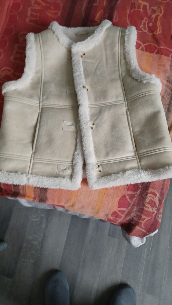 Gilet doubl� mouton  sans manche 39 Amfreville-la-Mi-Voie (76)