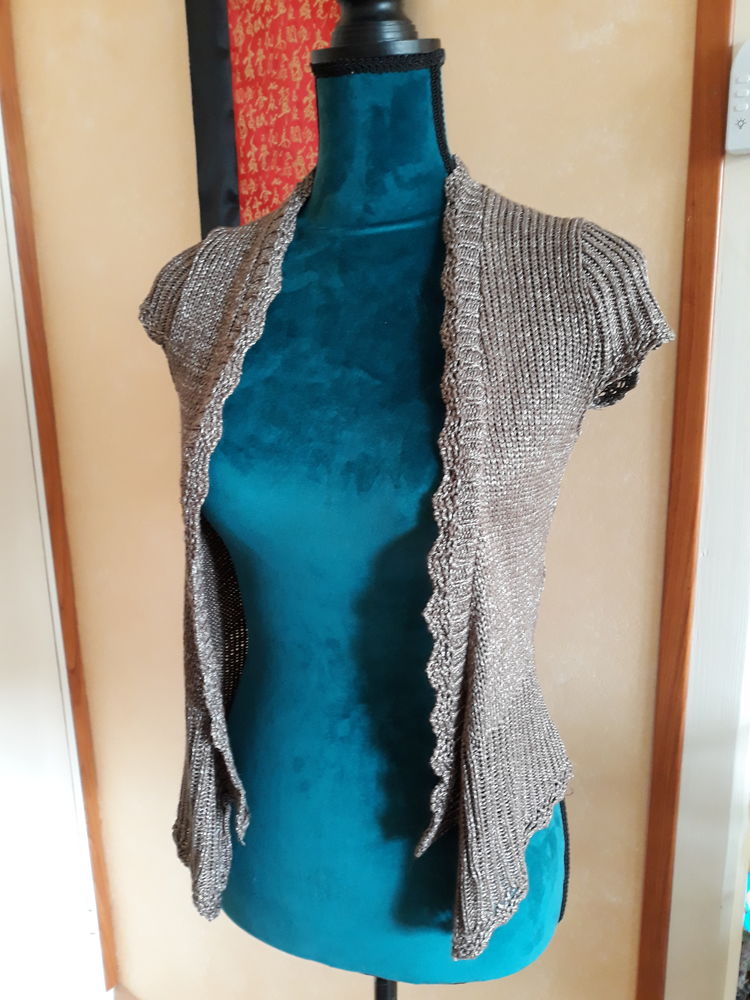 Gilet marron et argent� - Camaieu - T1 2 Livry-Gargan (93)