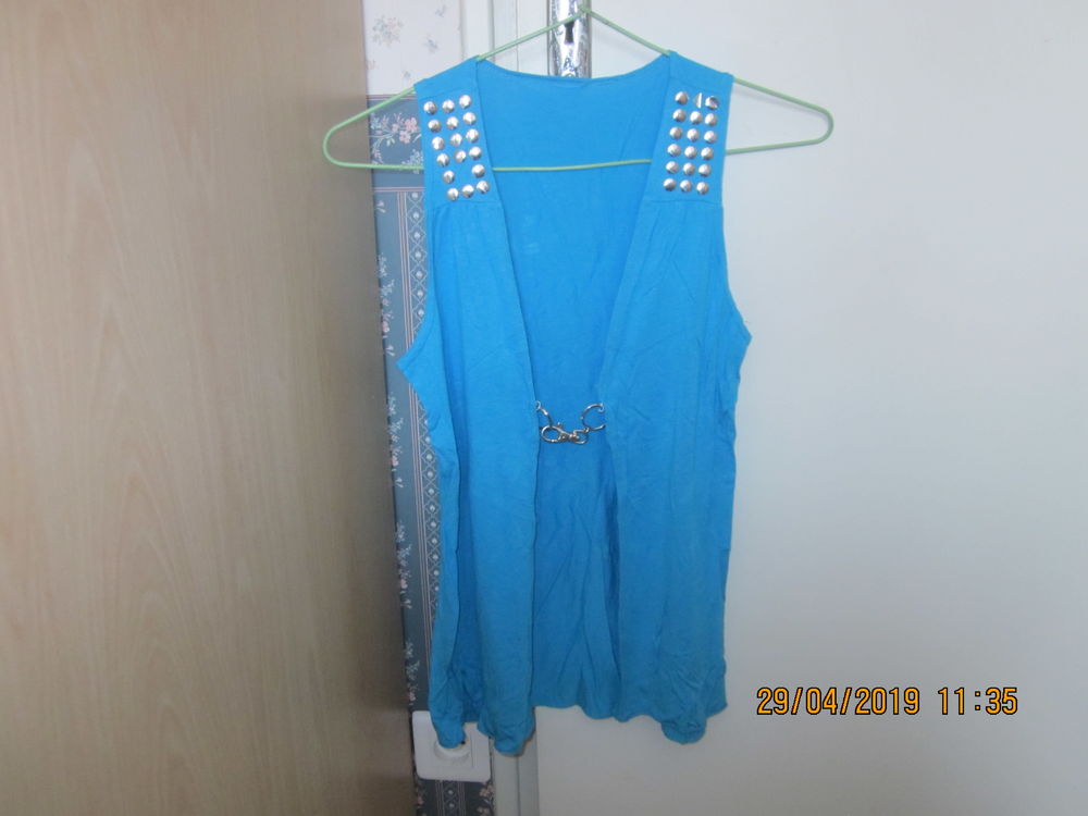 gilet sans manche fille 12 ans 1 Soucelles (49)