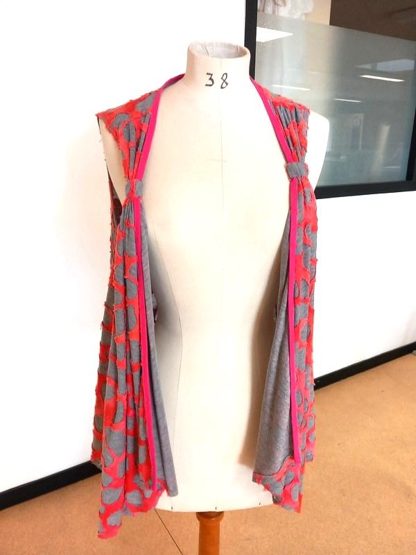 Gilet sans manche originale color�e 10 Wattrelos (59)