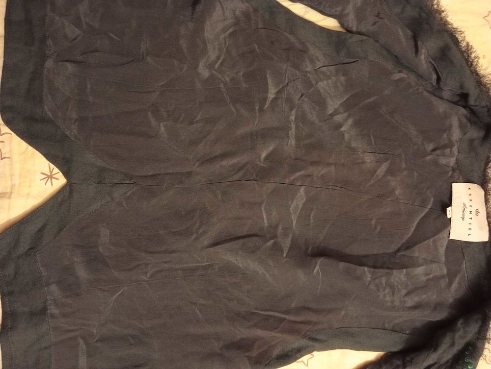 Gilet soie naturelle et coton et mini minis Essentiel Antwerp 110 Verneuil-sur-Seine (78)