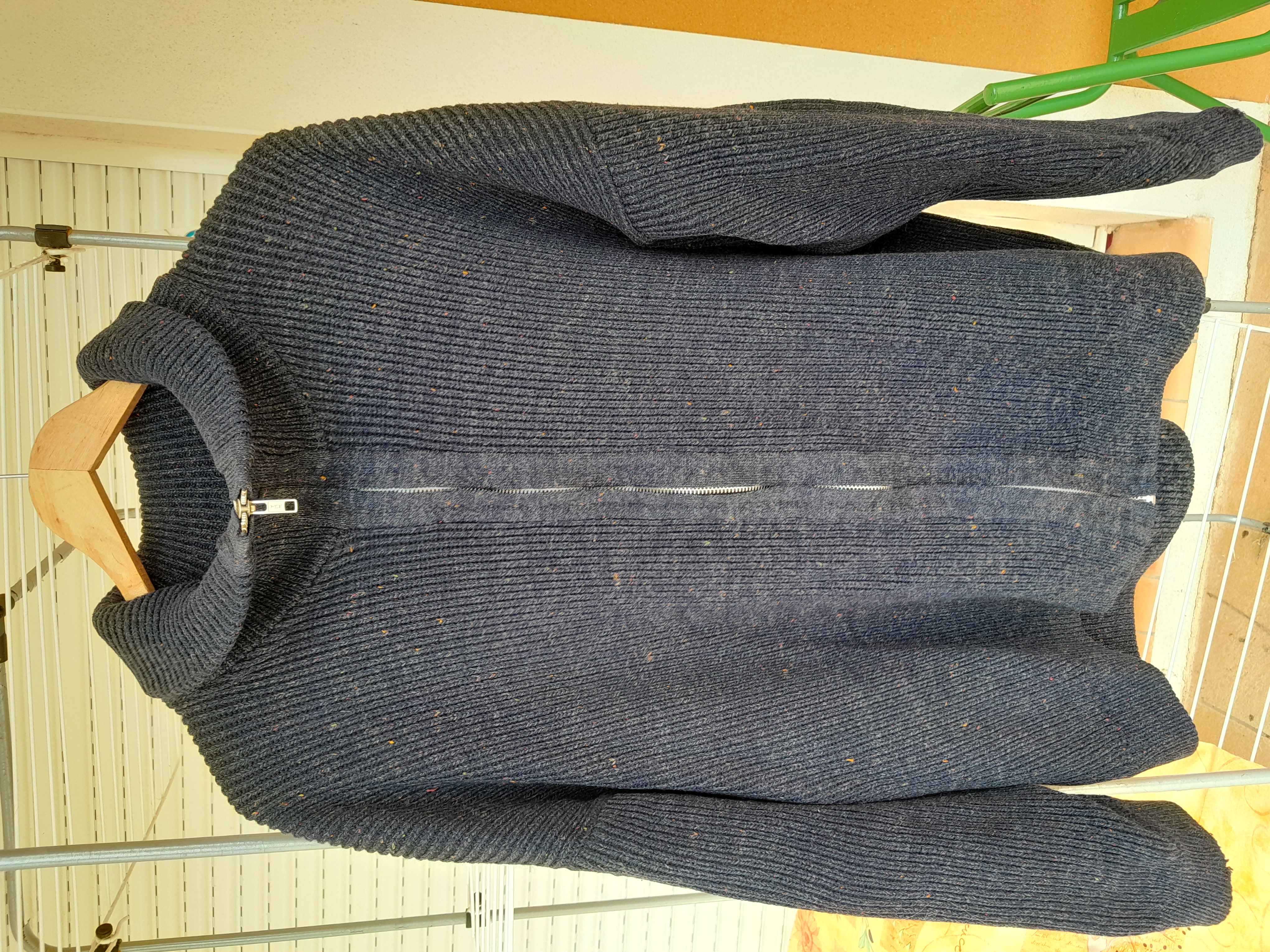 Lot de 2 gilets homme 10 Montblanc (34)