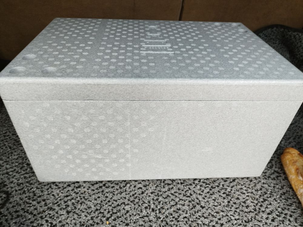 Glaci�re coffre + de 30 L 45 Nimes (30)