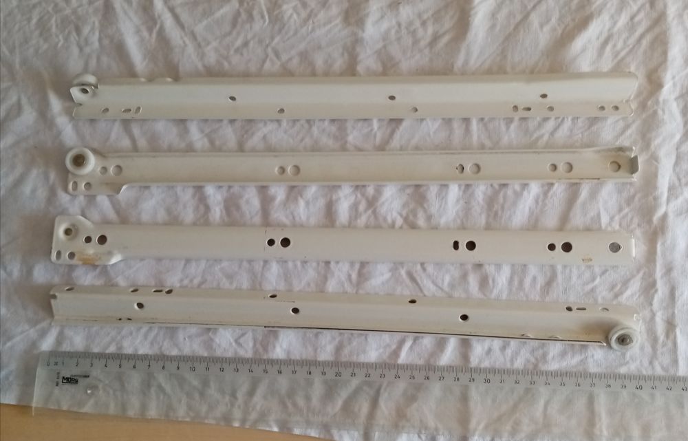 Glissi�res pour tiroir. 6 Vierzon (18)