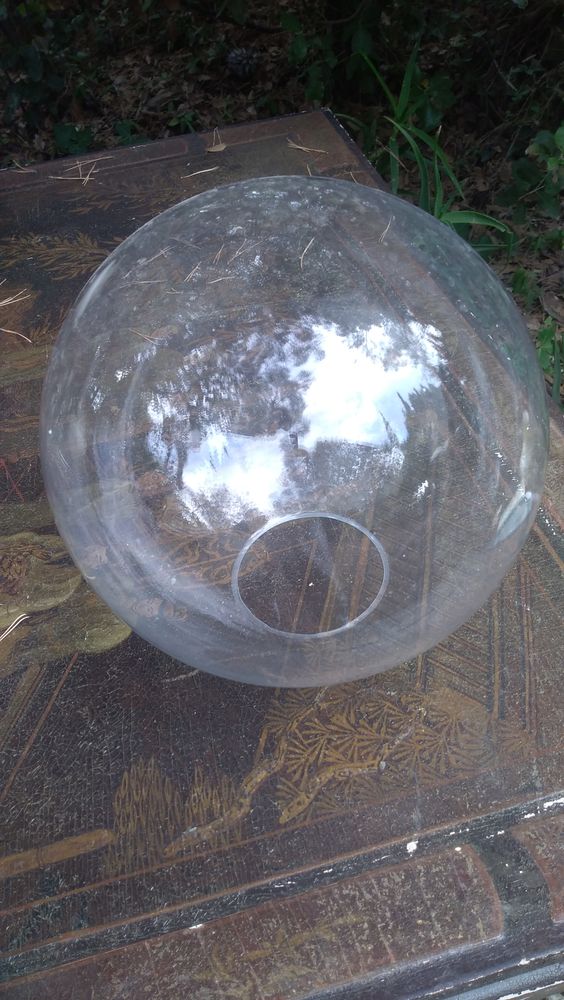 globe en verre 22x24cm 20 Roquefort-les-Pins (06)