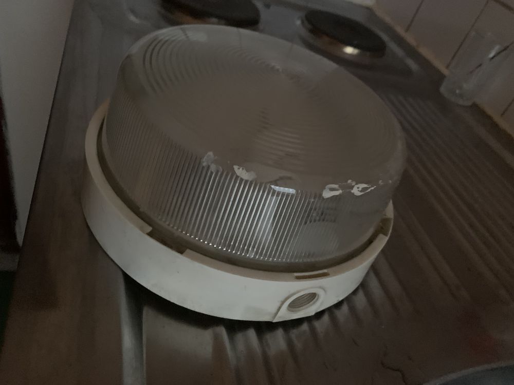 Glode en verrre.  5� 5 Fontainebleau (77)