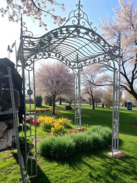 Gloriette en fer galvanis� 1200 S�es (61)