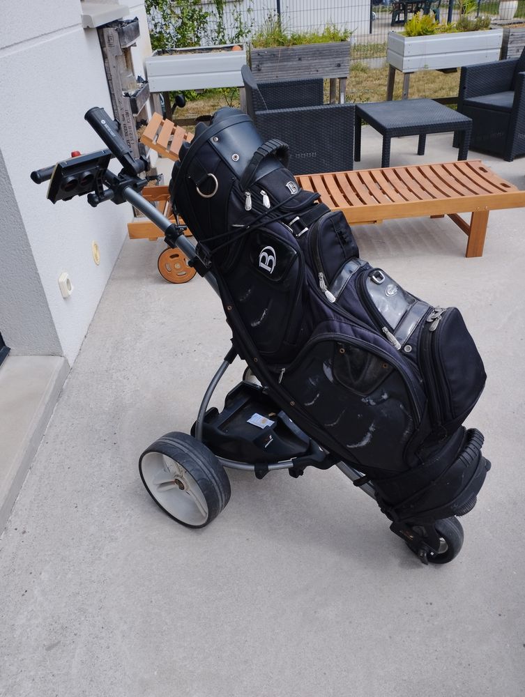 Sac de golf et son caddy 0 La Ville-�s-Nonais (35)