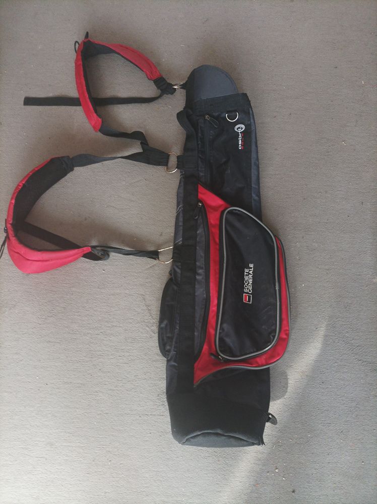 Sac de golf + Clubs de golf  + balles de golf (le lot) 25 Neuilly-sur-Seine (92)
