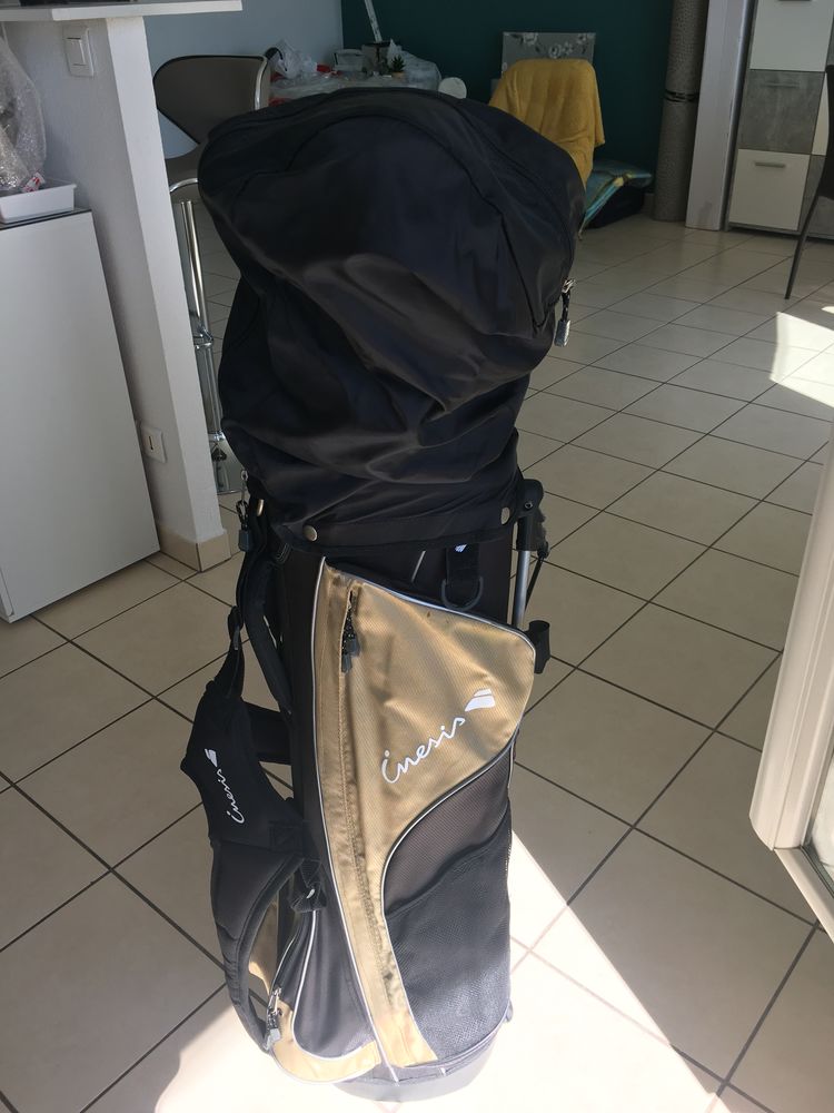 Sac de golf sur tr�pied neuf 80 La Garde (83)