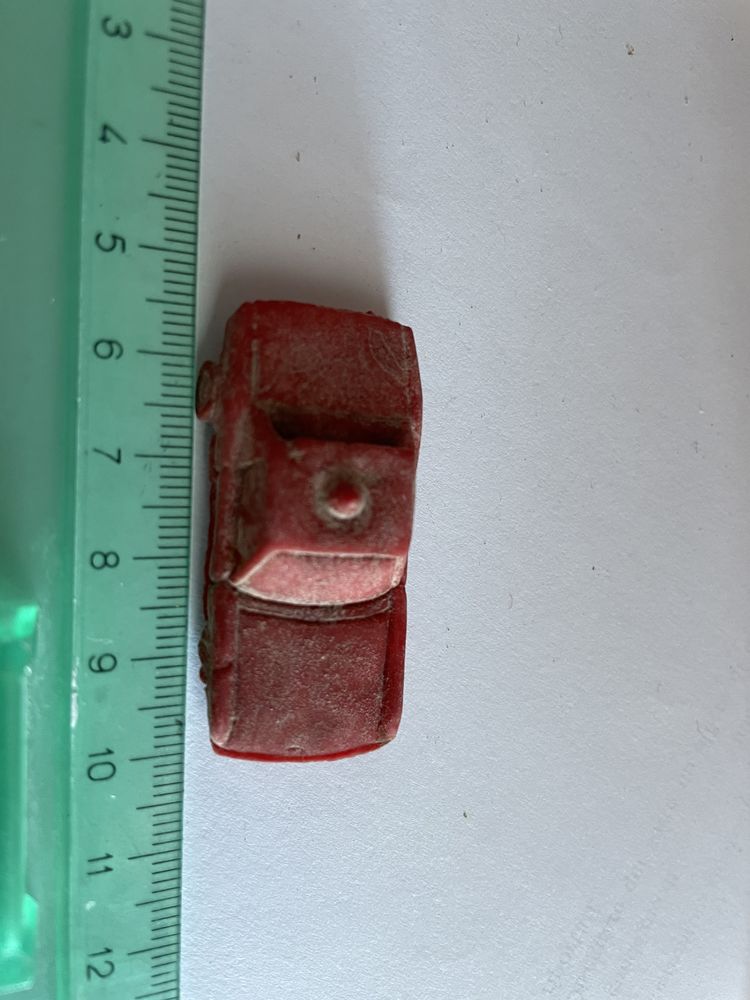 Gomma gomme eraser collection voiture rose 6 Bures-sur-Yvette (91)