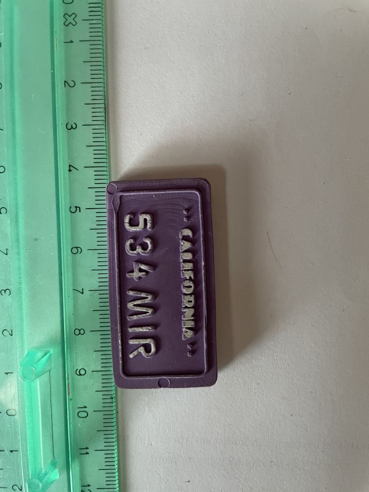 Gomma gomme eraser collection  plaque california violet 5 Bures-sur-Yvette (91)