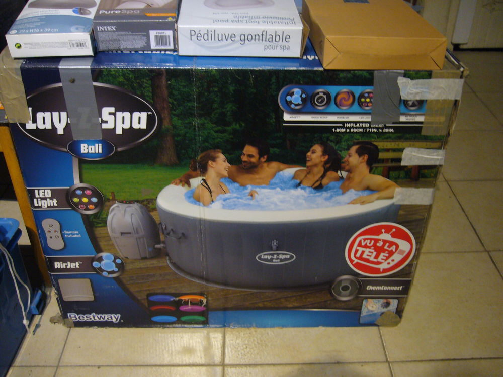 spa gonflable 280 Chanteloup-les-Vignes (78)