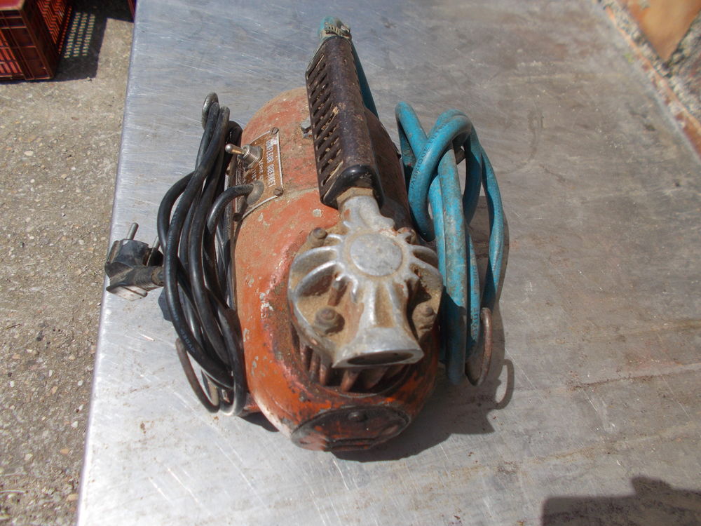 gonfleur guernet 220 volt et 110 volt  faire prix 100 Saran (45)