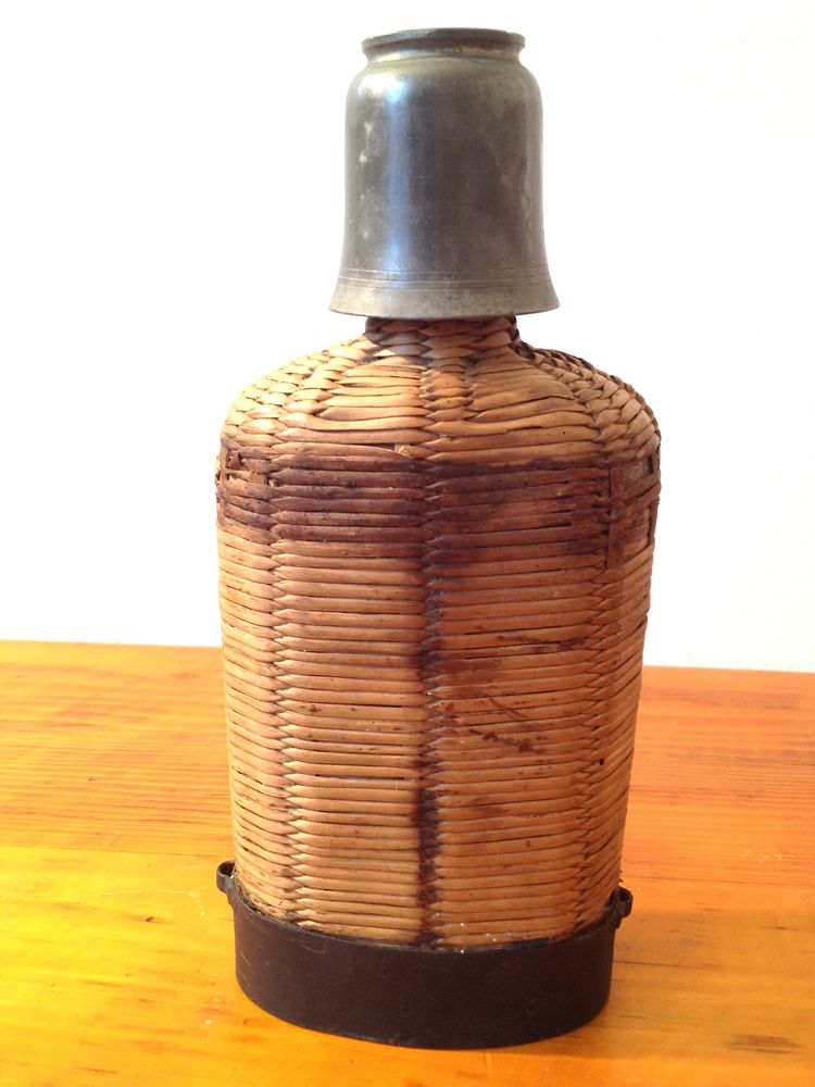GOURDE FLASQUE EN OSIER ANCIENNE 45 Paris 17 (75)