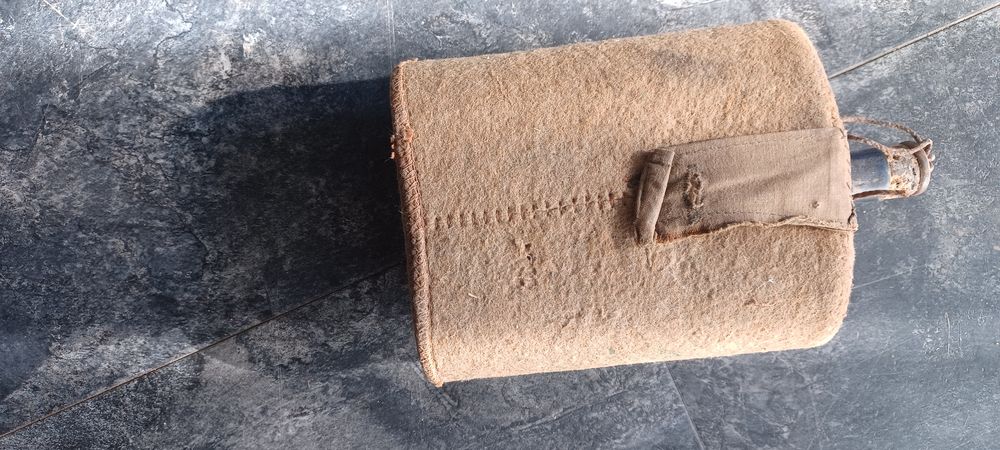 Gourde individuelle r�glementaire du soldat anglais wwi 50 Lun�ville (54)