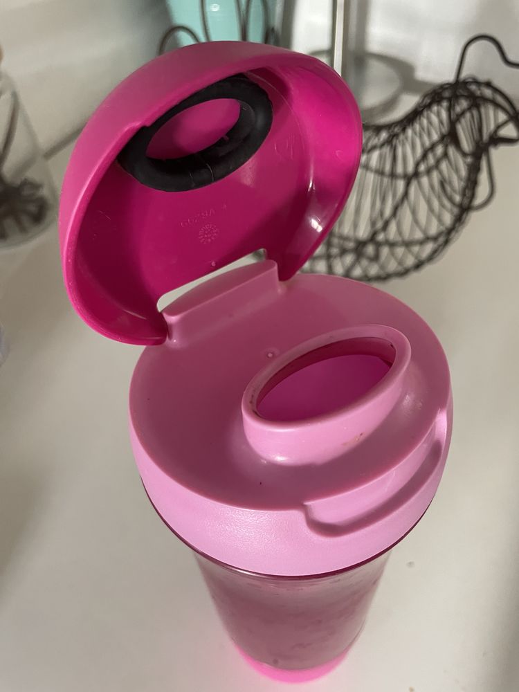 Gourde Tupperware 10 Suresnes (92)