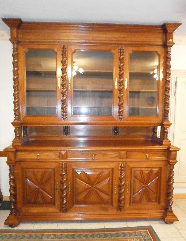Grand et beau buffet deux corps ancien torsad� en noyer 1800 Argenton-sur-Creuse (36)
