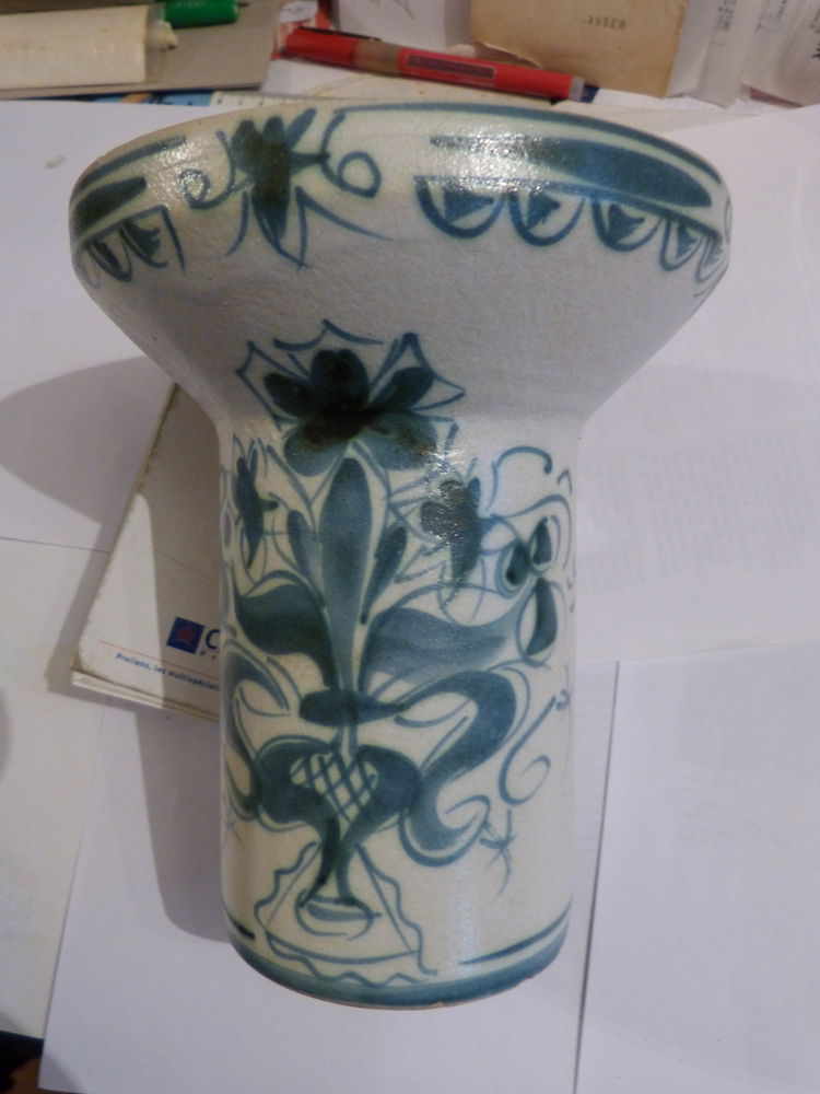 GRAND BOUGEOIR KERALUC  pique cierge -  a cot� de  QUIMPER 20 Brest (29)