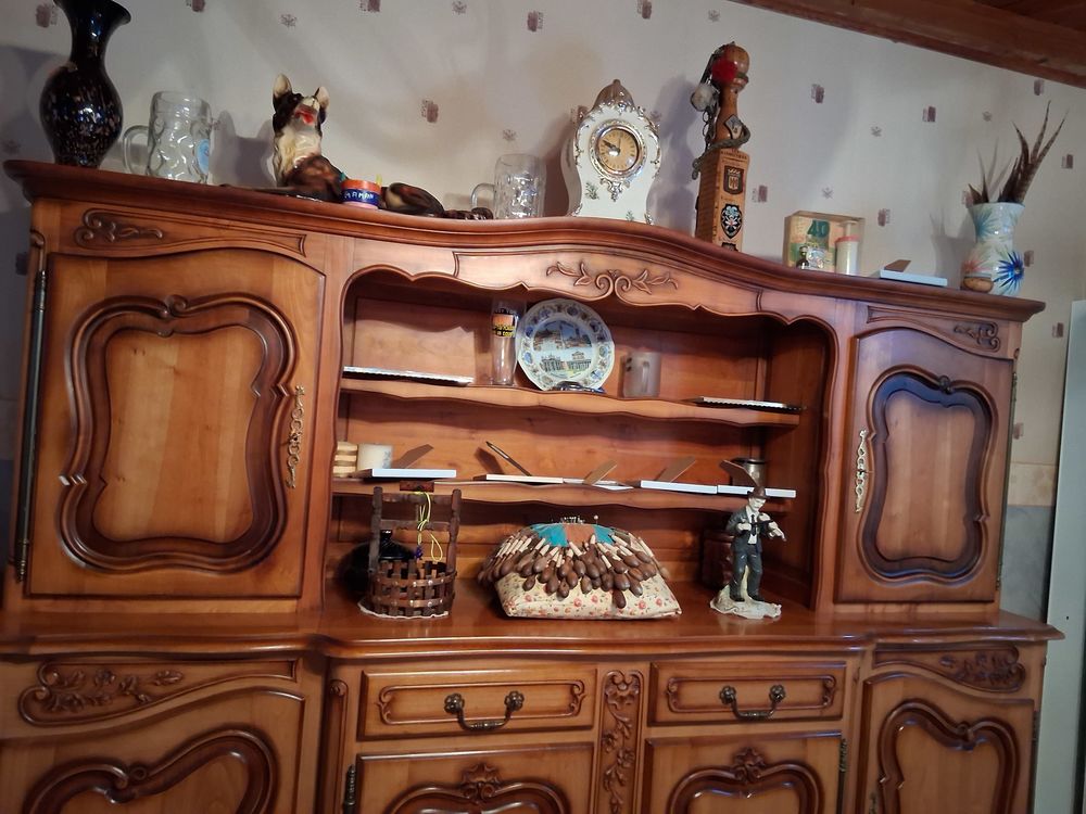 Grand buffet 200 Le Pertuis (43)