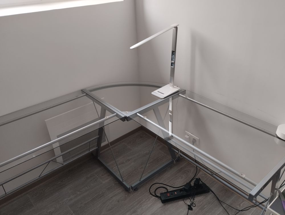 Grand bureau d'angle 60 Manosque (04)