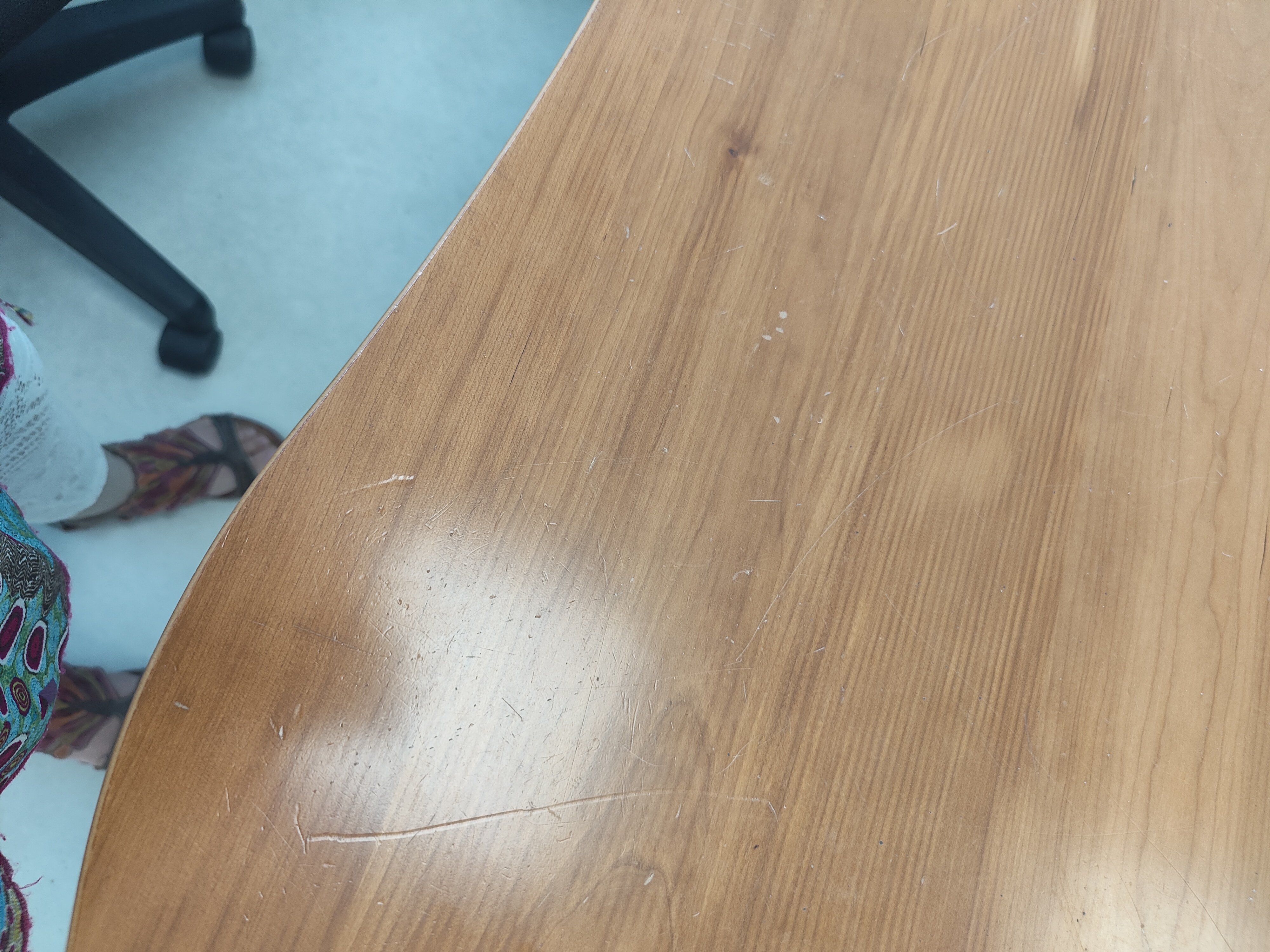 Grand bureau bois 60 Saint-Savinien (17)