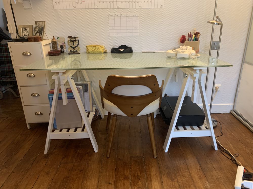 Grand bureau en verre ikea tr�s bon �tat 70 Paris 17 (75)