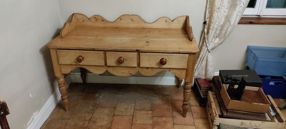 Grand bureau en pin 100 Pissos (40)