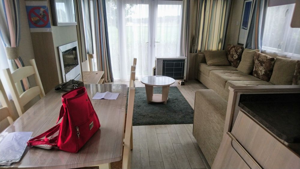 Grand canap� lit, d'angle. 
0 Fr�jus (83)