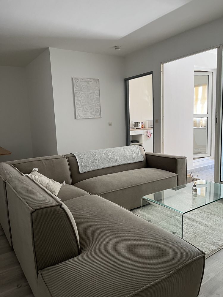 Grand canap� d'angle 950 Saint-Denis (97)