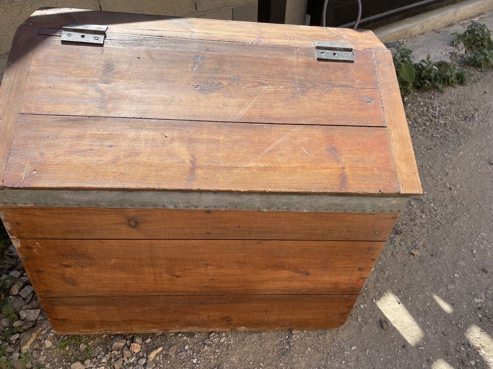 GRAND COFFRE ANCIEN 85 Verri�res-le-Buisson (91)