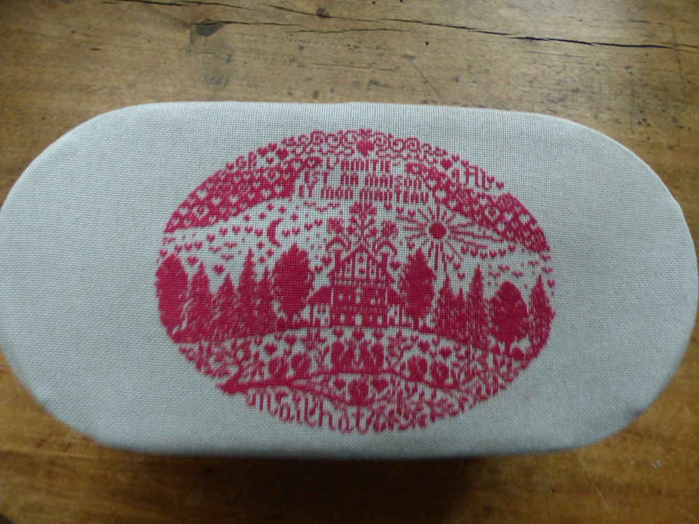 grand coffret - d�co au POINT DE CROIX
BIENVENUE   25 Roclincourt (62)