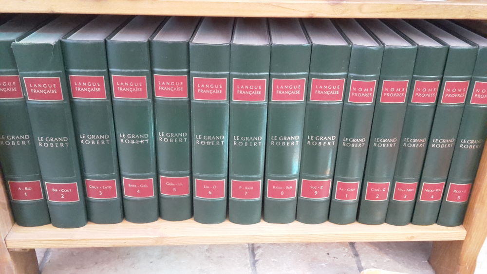 Grand Dictionnaire Le Robert en 14 volumes 150 Morzine (74)