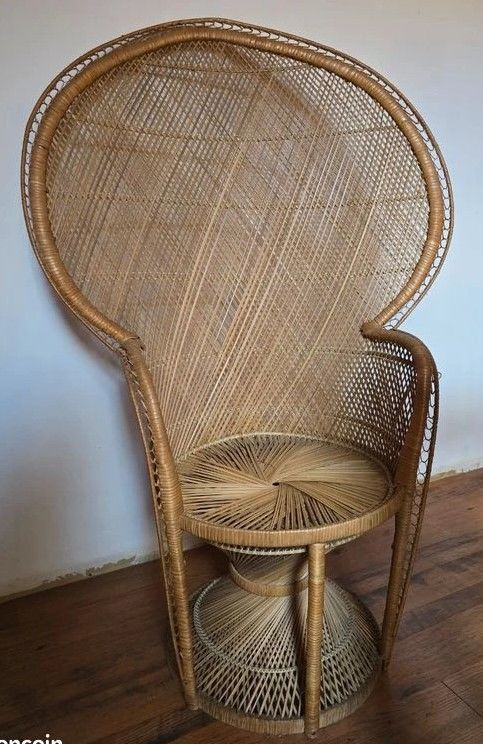 grand fauteuil vintage Emmanuelle vers 1970 osier rotin 145 Sailly-en-Ostrevent (62)